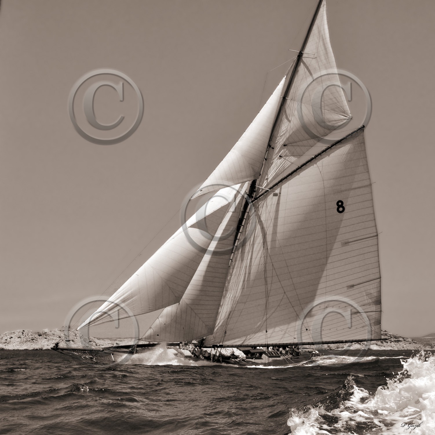 ref-50_36-b-voilier-marseille-noir-et-blanc-chaud-sepia-50x50-moon-bean-en-regate-a-marseille-dsc_0445.psd.jpg