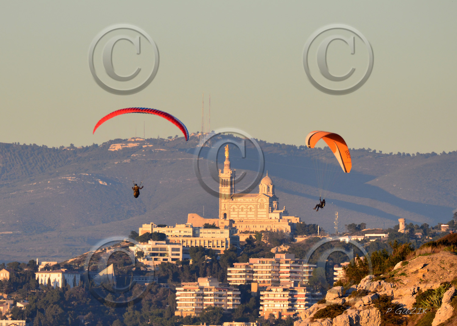 50x70-parapente-marseille-notre-dame-652_1.jpg