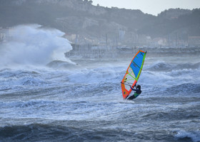 TEMPETE ZEUS MARSEILLE ,PLAGE DU PRADO,WINDSURF, PLANCHE À  VOILE