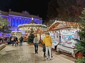 Marche de noel de Marseille 2023   2024