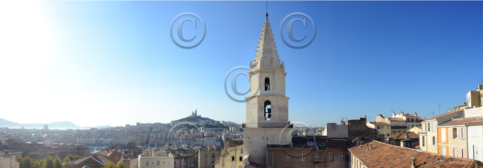 ref-680-33x95-marseille-panorama-clocher-accoules-copie.jpg