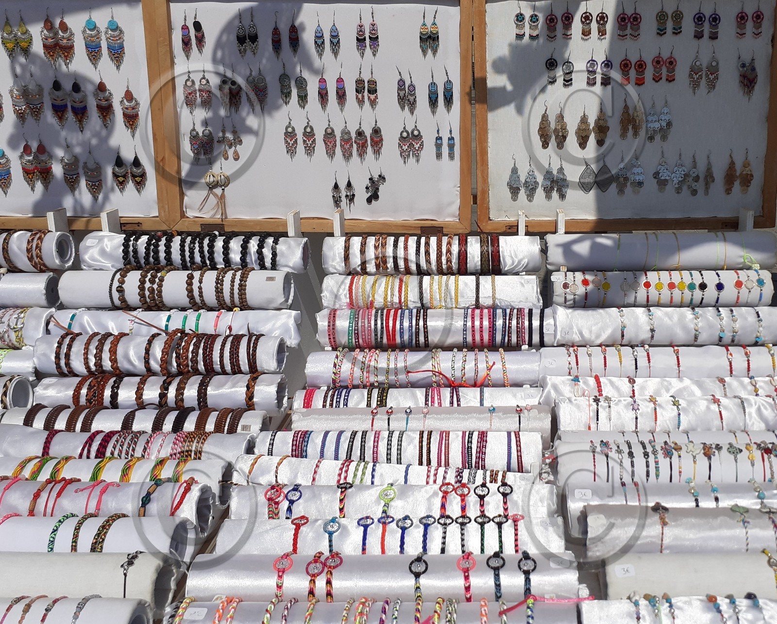 MARCHE D'ETE SUR LE VIEUX PORT