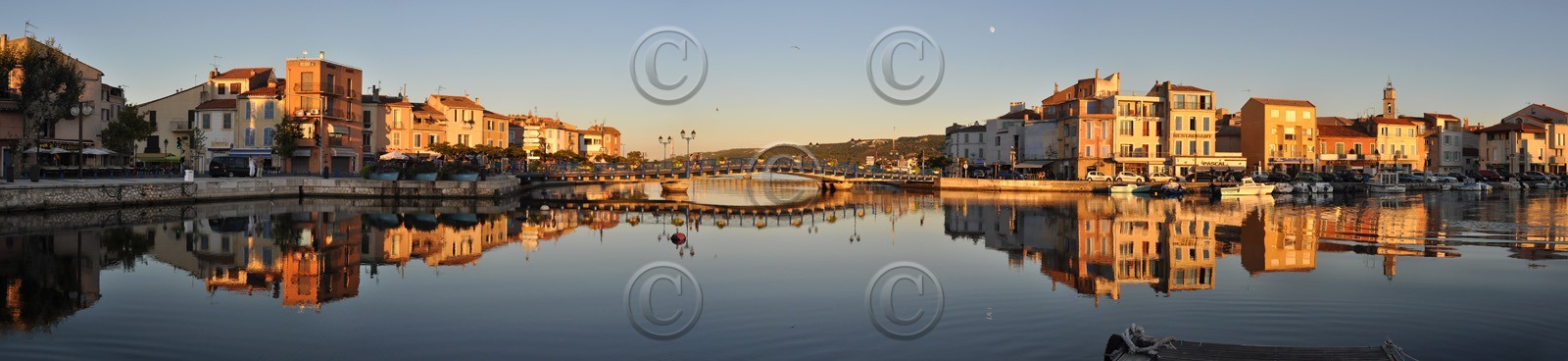 ref-540-martigues-217x50-pont-iles-refflet-pano3.jpg
