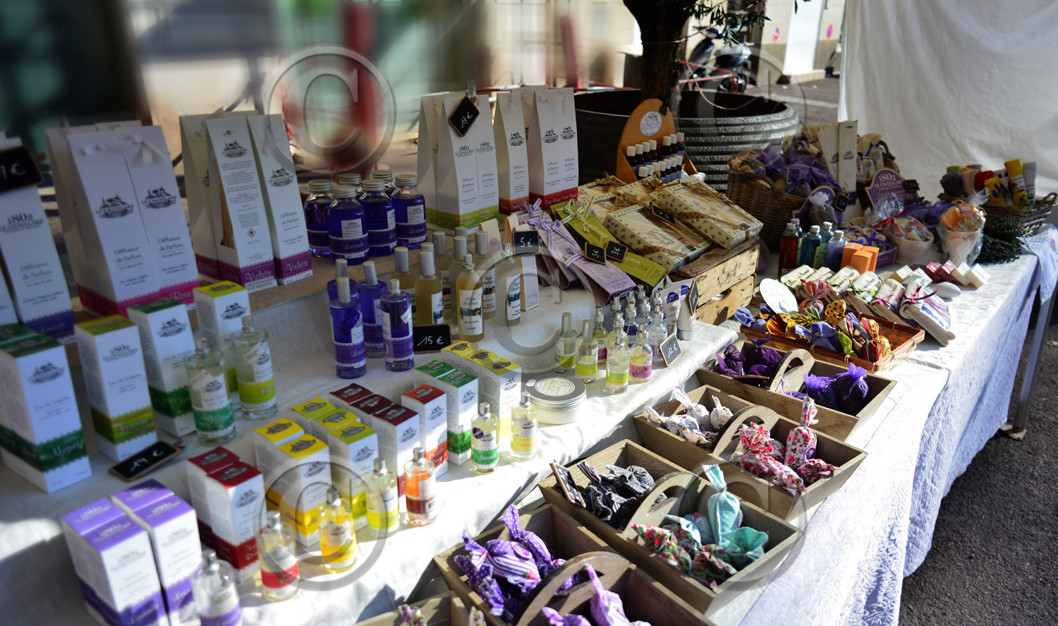 Marché à Marseille sur le vieux port