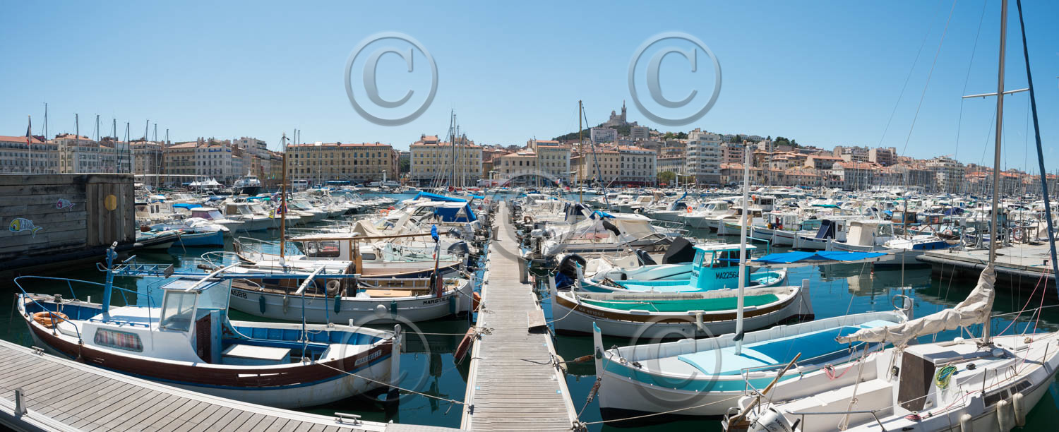 Marché à Marseille sur le vieux port