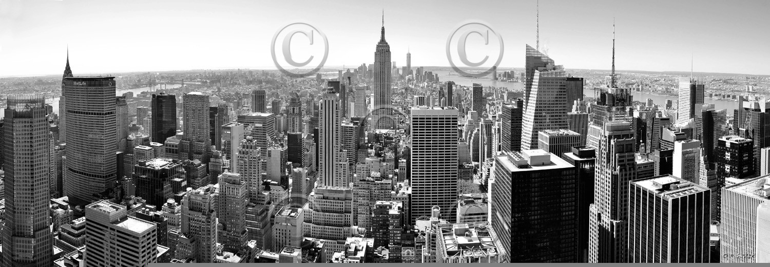 NEW YORK CITY MANHATTAN  BLACK AND WHITE VUE DE HAUT New york photo panoramique noir et blanc FORMAT DISPONIBLE  150X52cm  33X95cm ( et 20X60cm en vente direct uniquement )pas de telechargement disponible.A chaque format correspond une éditions limitée spécifique .© collection P GUZIKA titre indicatif suivant la finition, tarif encadré vente direct:150 x 52 cm 180€33   x 95 cm   99€20   x 60 cm   39€disponible en  30 X10 cm  sur stand en vente directDISPONIBLE SUIVANT STOCK -  CRÉATION JOURNALIERE  -