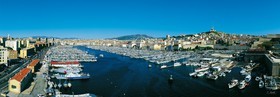 MARSEILLE  VIEUX PORT  BLEU MISTRAL TOUR plein formatMarseille Provence photo panoramique couleurFORMAT DISPONIBLE  150X52cm  33X95cm ( et 20X60cm en vente direct uniquement )pas de telechargement disponible.A chaque format correspond une éditions limitée spécifique .© collection P GUZIKA titre indicatif suivant la finition, tarif encadré vente direct:150 x 52 cm 180€33   x 95 cm   99€20   x 60 cm   39€disponible en  30 X10 cm  sur stand en vente directDISPONIBLE SUIVANT STOCK -  CRÉATION JOURNALIERE  -