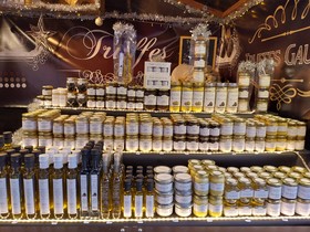 Marche de noel de Marseille 2023   2024