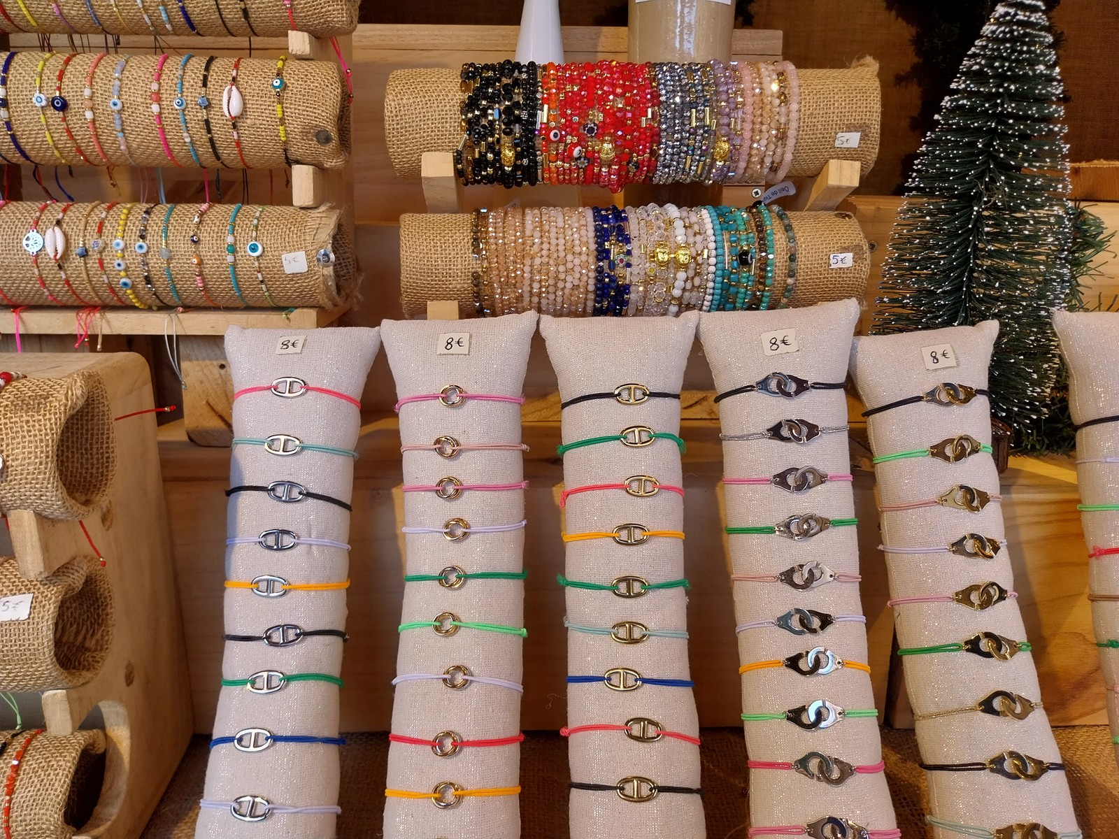 Marche de noel de Marseille 2023   2024