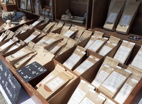 MARCHE D'ETE SUR LE VIEUX PORT