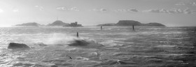 MISTRAL SUR LA CORNICHE ET LE FRIOUL NOIR ET BLANC MARSEILLE  ,plein formatFORMAT DISPONIBLE  150X52cm  33X95cm 20X60cm Pas de telechargement disponible.A chaque format correspond une éditions limitée spécifique .© collection P GUZIK