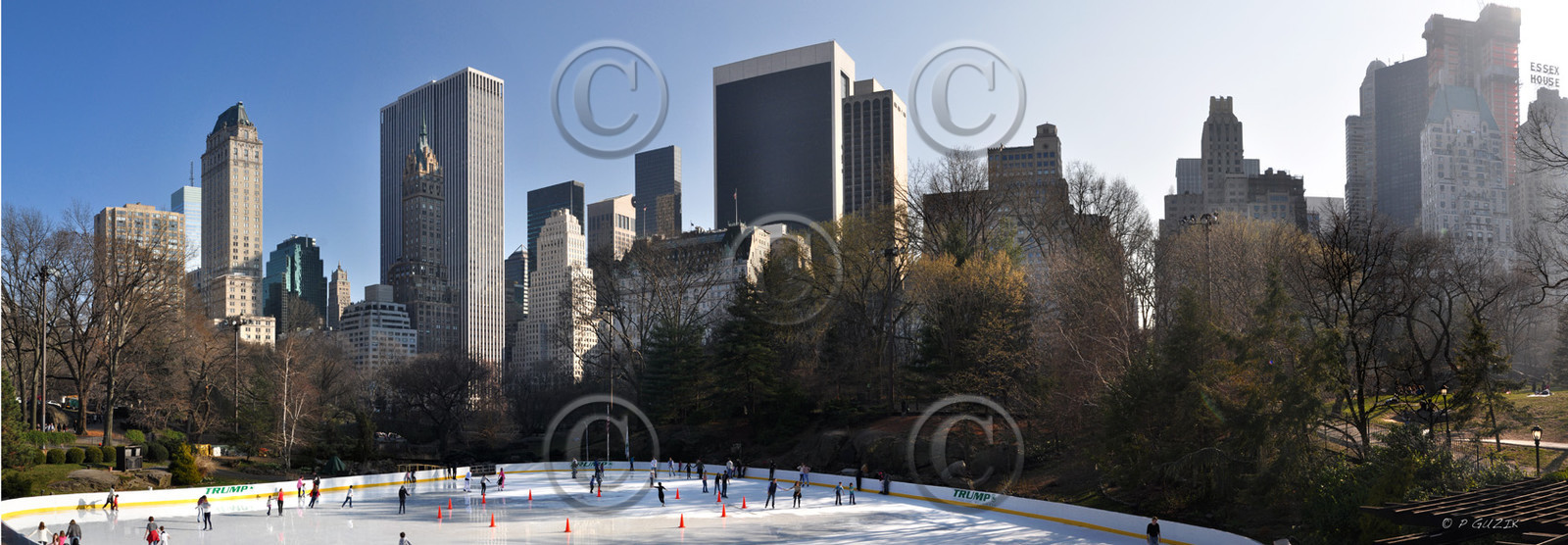 PATINOIRE WOLLMAN RINK CENTRAL PARK NEW YORK CITY  MANHATTAN New york photo couleur FORMAT DISPONIBLE   33X95cm ( et 20X60cm en vente direct uniquement )pas de telechargement disponible.A chaque format correspond une éditions limitée spécifique .© collection P GUZIKA titre indicatif suivant la finition, tarif encadré vente direct:150 x 52 cm 180€ non disponible33   x 95 cm   99€20   x 60 cm   39€disponible en  30 X10 cm  sur stand en vente directDISPONIBLE SUIVANT STOCK -  CRÉATION JOURNALIERE  -