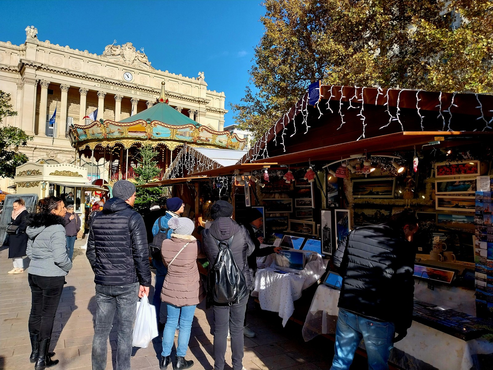 Marche de noel de Marseille 2023   2024