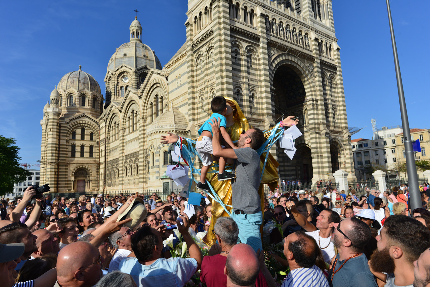 PROCESSION -sainte-marie.