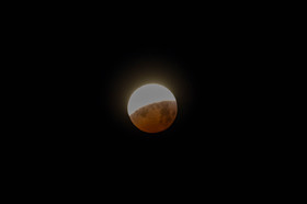 Éclipse lunaire du 21 janvier 2019 dans