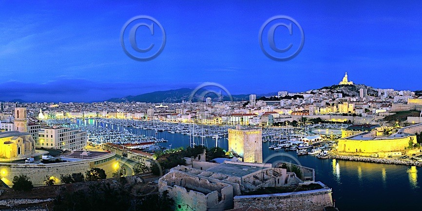 REF  A8  EN RÉEDITION  ( épuisé actuellement  )    CARTES POSTALES COLLECTION  A