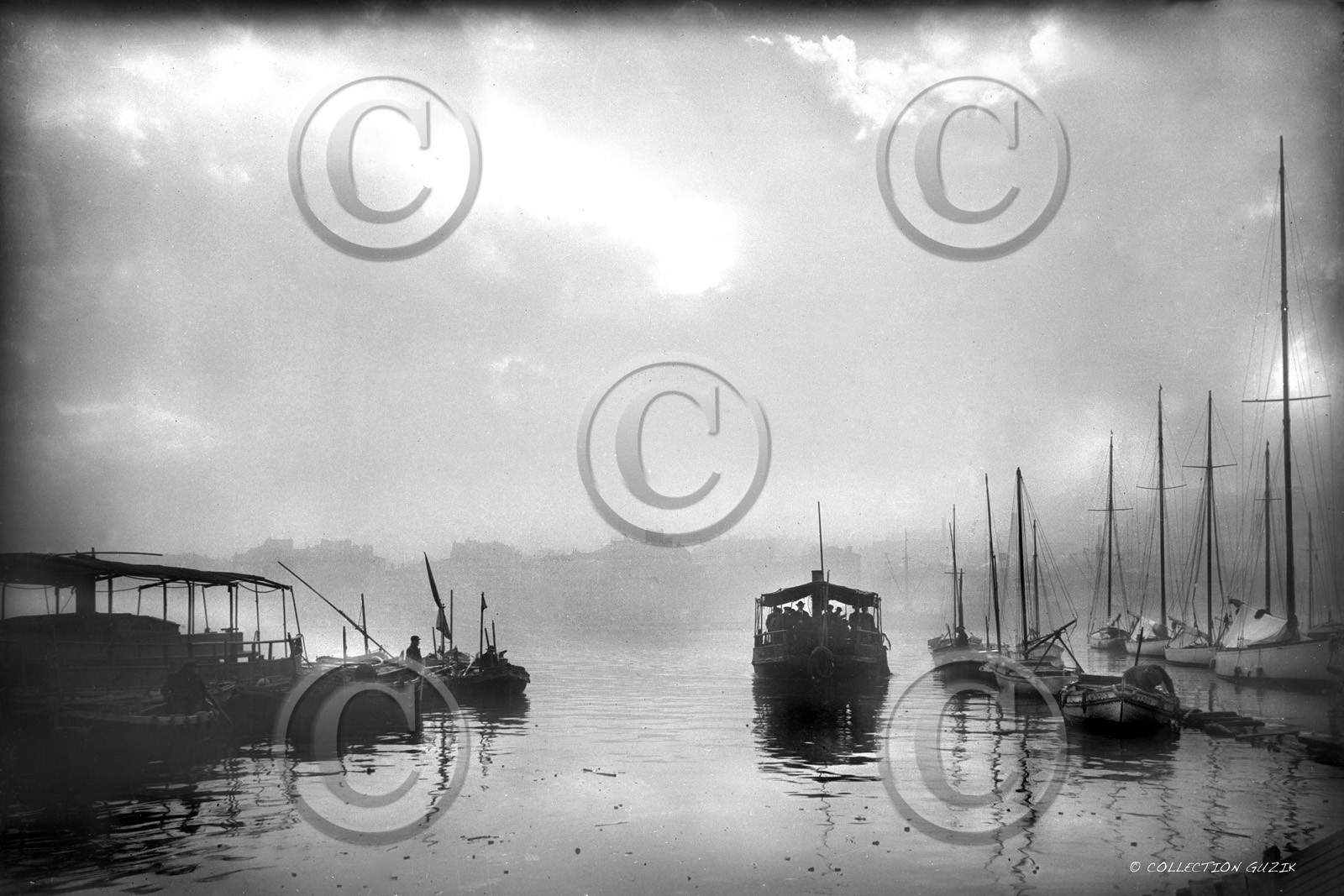ref-plaques-1900018-ferry-boat-marseille-brume-60x90-copie.jpg