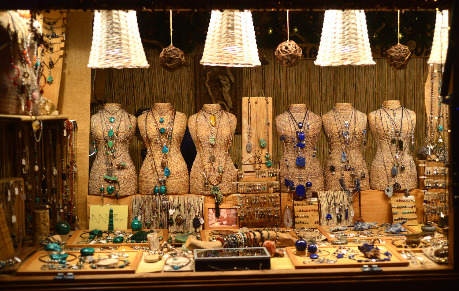 MARCHÉ DE NOEL DE MARSEILLE  ( photos des precedents marchés ),