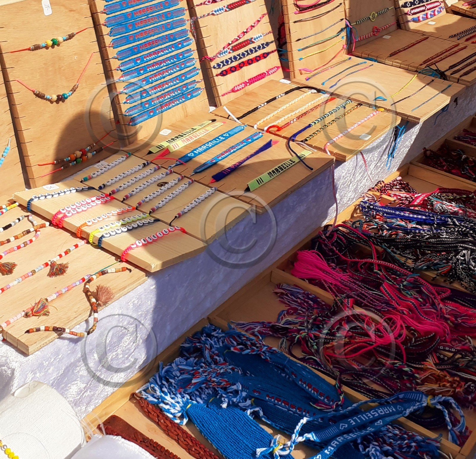 MARCHE D'ETE SUR LE VIEUX PORT